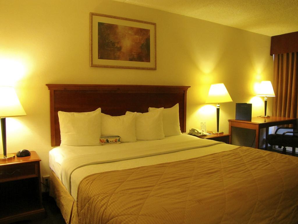 Baymont Inn & Suites Clearwater Pokój zdjęcie