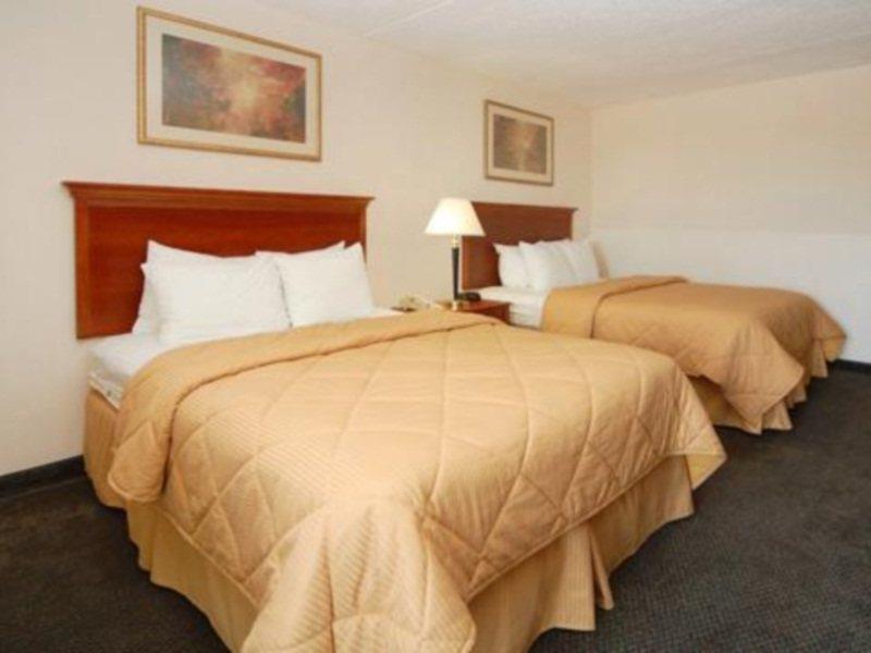 Baymont Inn & Suites Clearwater Zewnętrze zdjęcie